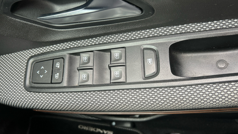 Dacia Sandero Stepway 1.0 TCe Comfort 5dr CVT Petrol Hatchback